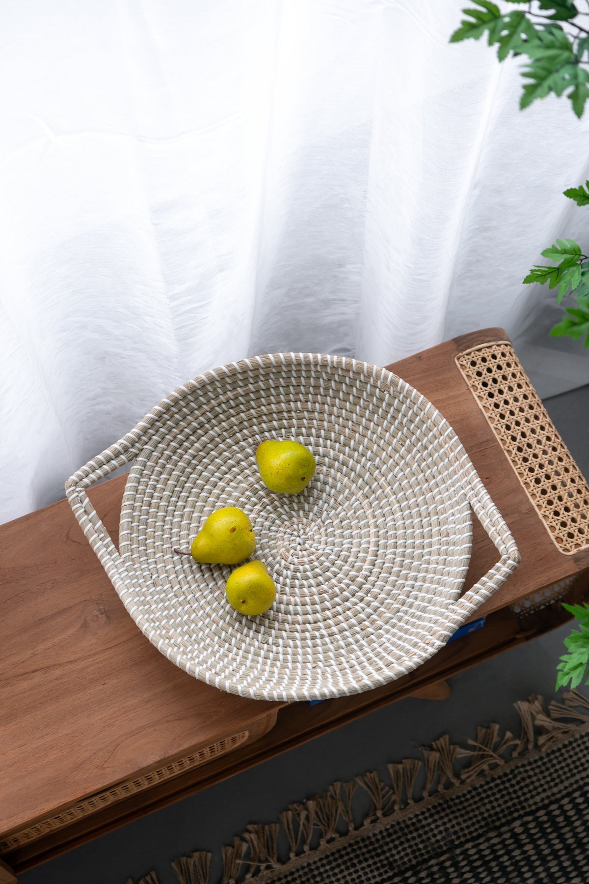 Kira Woven Seagrass Bowl with Handle